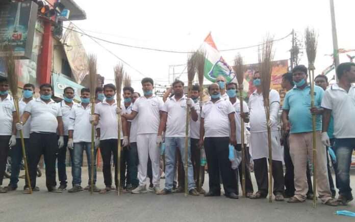 Trinamool failed to clean Chanchal! Congress sweeps the streets by raising complaints