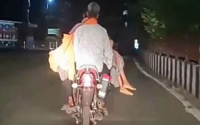 Man forced to carry daughter's dead body on bike