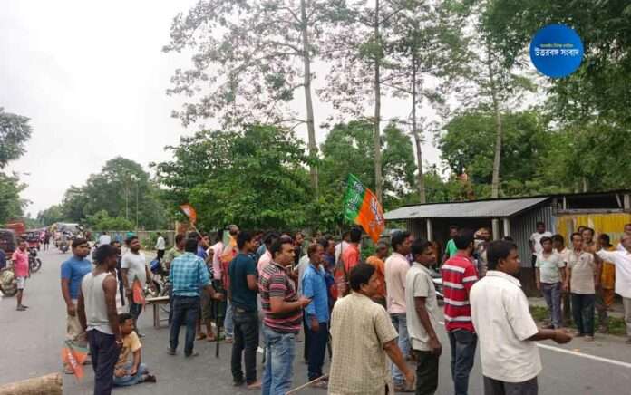 Allegations of bomb blast at BJP candidate's house, state road blocked in dinhata