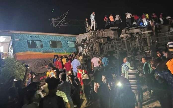 big-accident-karmandal-express-collides-with-a-freight-train-in-odishas-baleshwar