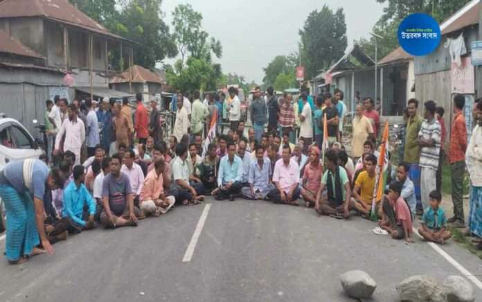 Alleged beating of Trinamool candidate, Mathabhanga-Sitai road blocked