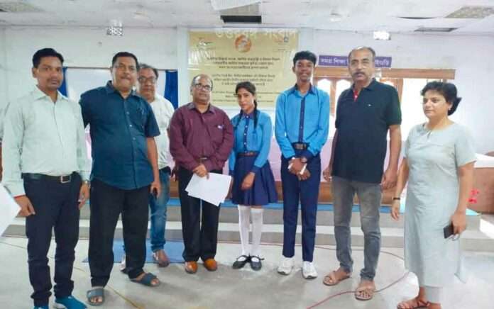 two-tribal-students-are-the-first-in-reserve-banks-quiz