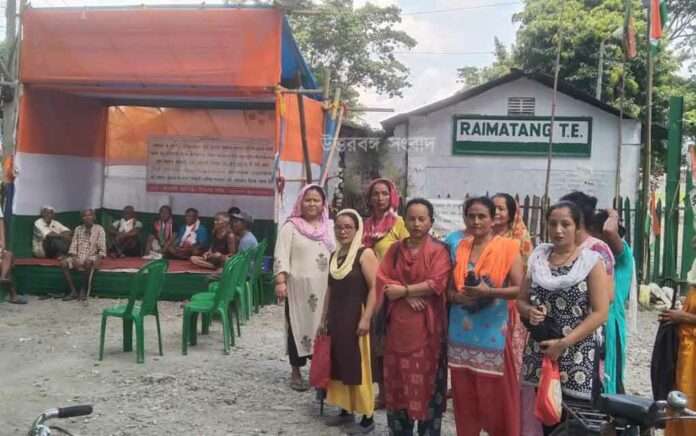 Retired workers of Raimatang tea plantation went on hunger strike to collect dues