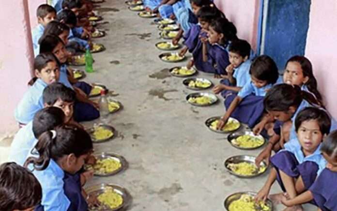 40 students sick after eating mid-day meal