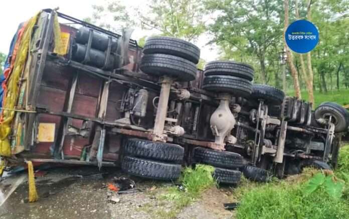 truck driver died in road accident at birpara