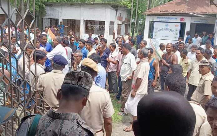 Trinamool ransacked the Panchayat office
