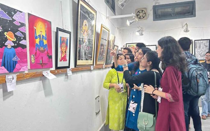 A three-day art exhibition organized in Balurghat