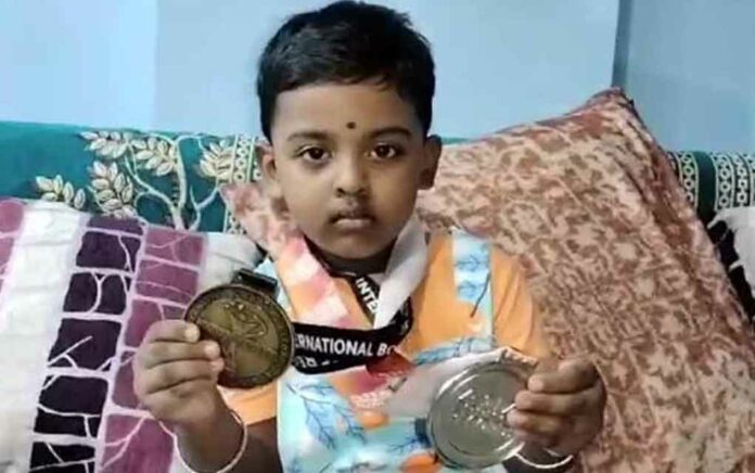 31-countries-currency-names-in-60-secondsdurgapur-boys-world-record