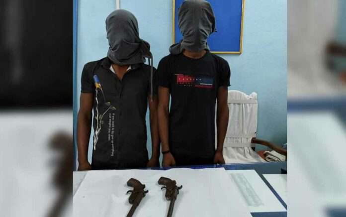 2 Arrested with weapons before being smuggled to Bangladesh
