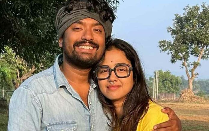 shovan-ganguly-and-sohini-sarkar-picture-goes-viral