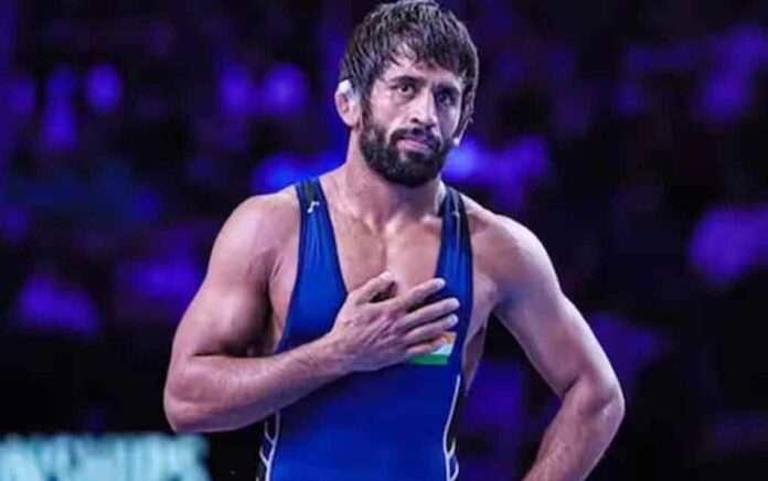 What did bajrang punia claim with a letter to the World Wrestling Organization