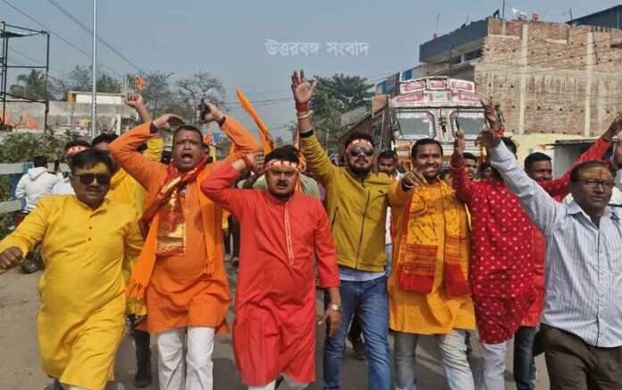 BJP-Trinamool walked together in procession