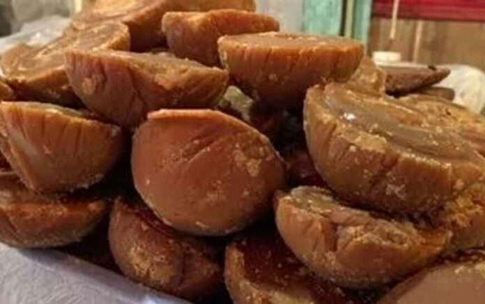 How to recognize pure jaggery