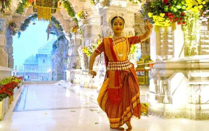 Pompi of Jalpaiguri performed dance at Ram mandir in Ayodhya