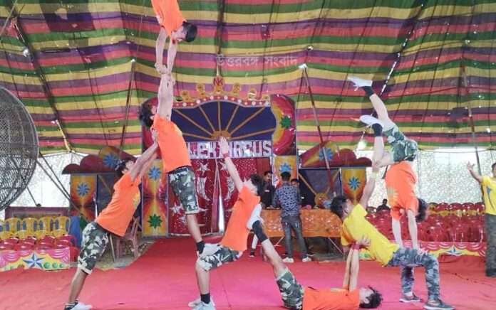 artists of Manipur are playing in circus while suppressing fear of losing their loved ones
