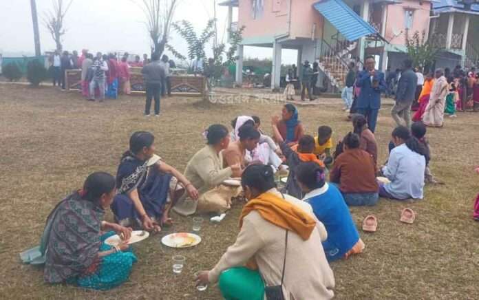 tea garden owner gave 5 thousand workers a feast
