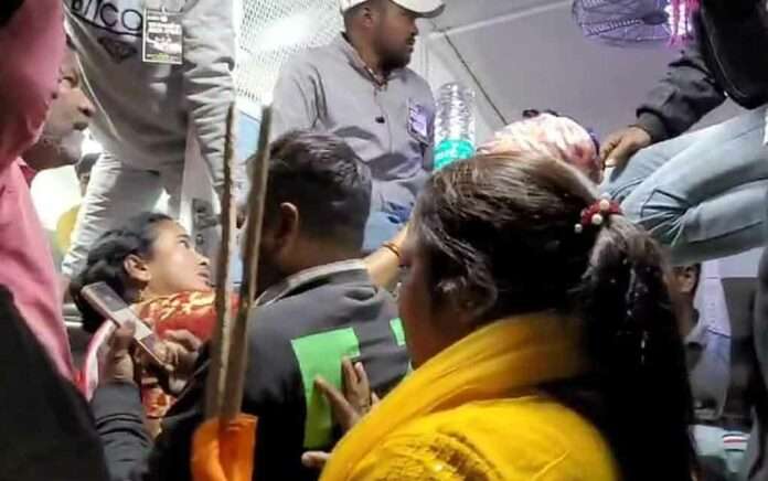 trinomool workers on the train without a ticket