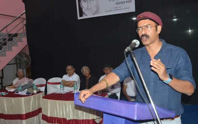 Affected democracy, Badshah Maitra raise his voice in Siliguri