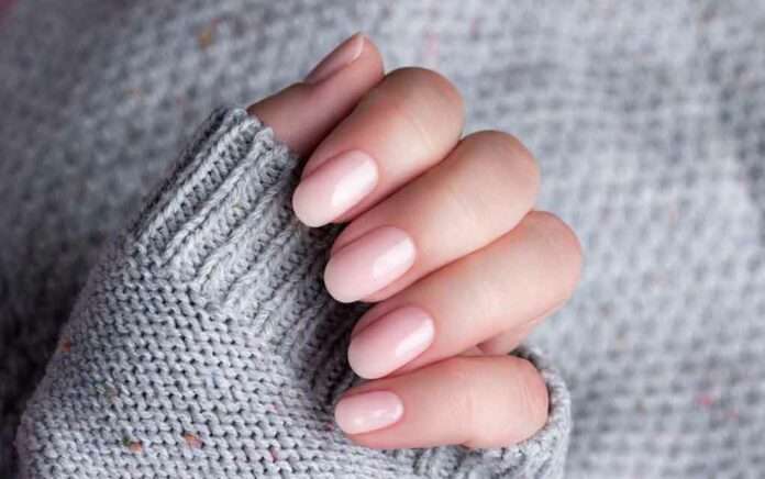 how to keep nails healthy