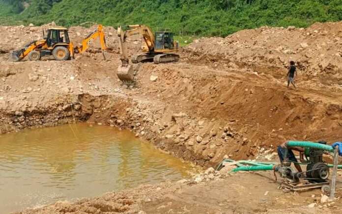 digging-ponds-to-prevent-water-problems-in-nagarakata